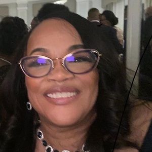 Meet your Posher, Bernita